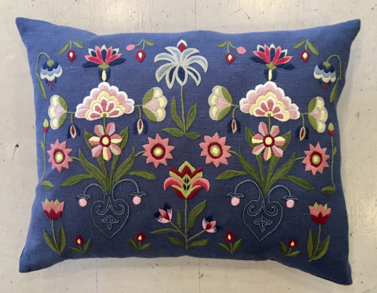 Materialsats linnekudde i gruppen Landshopping.se / Hem & Hantverk / Handarbete / Broderi hos Landshopping (10011_55)