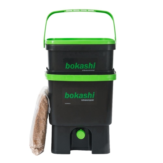 Startkit kranhinkar svart/grön - 2 st bokashihinkar med kran + 1 kg strö  i gruppen Landshopping.se / Trädgård / Trädgårdsredskap hos Landshopping (10013_211-102)