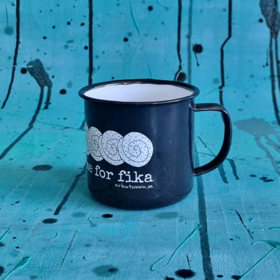 emaljmugg SWEDISH FIKA CINNAMON svart i gruppen Landshopping.se / Kök & Matlagning / Dukning & Servering / Muggar & koppar hos Landshopping (10254_15003800902)