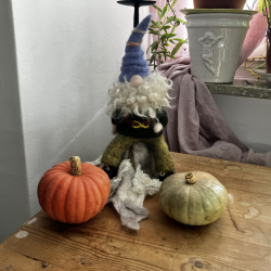 Handgjord tomte i ull