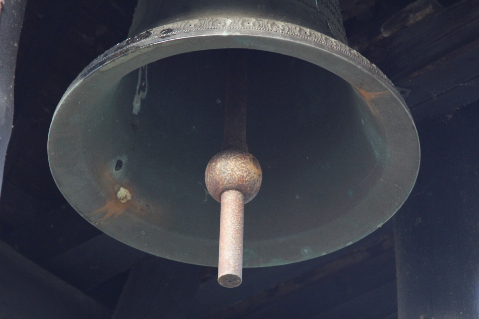 Helgmålsringning : En klang i folkdjupet 2