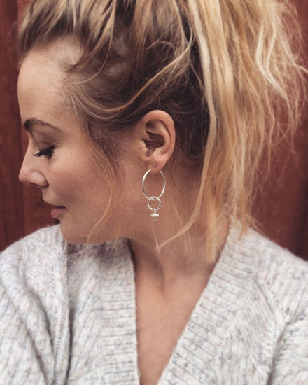 Kvinnosymbol - örringar 3