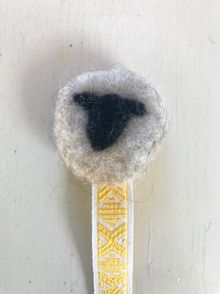 Bokmärken nåltovade 2