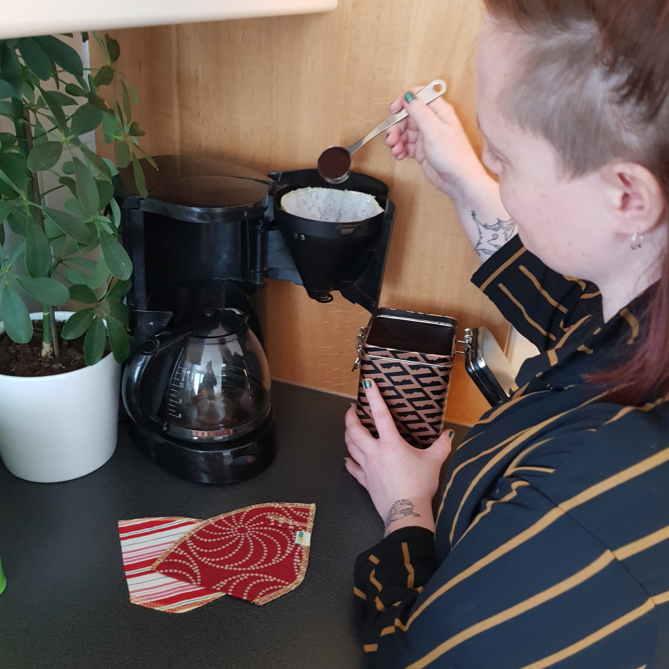 Kaffefilter av återvunnet tyg - i orangea/bruna/gula toner 3