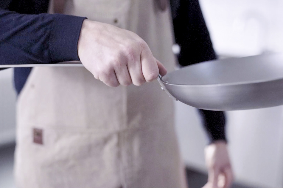 Kolstålspanna, 20, 24, 28, 32 cm 2