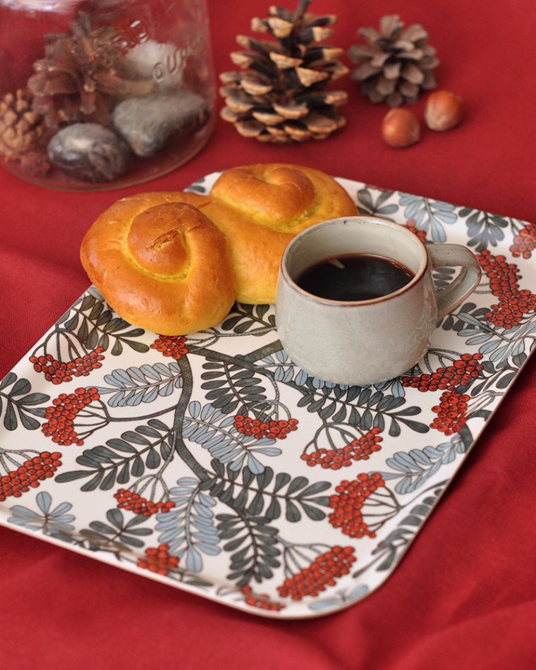 Bricka Rönnbär Frost 27×20