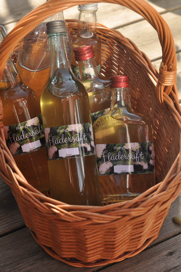 Flasketiketter Flädersaft 2