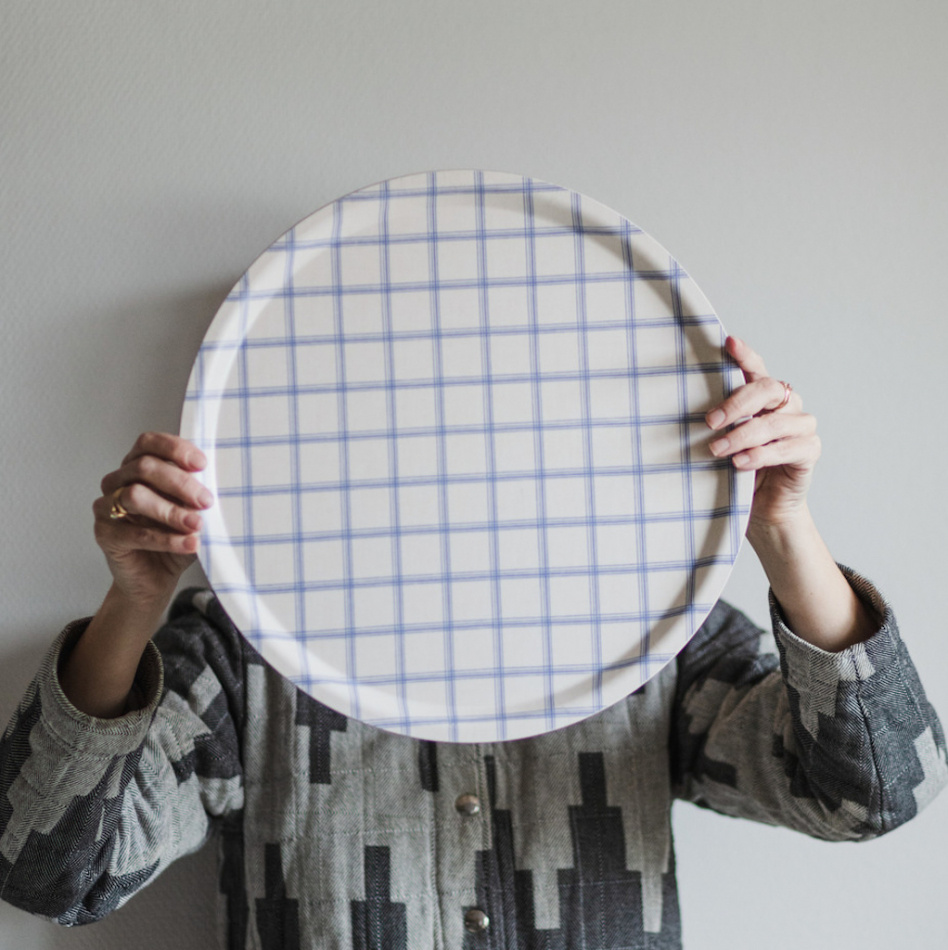 Kristina, bricka, vitblå, 38cm 2