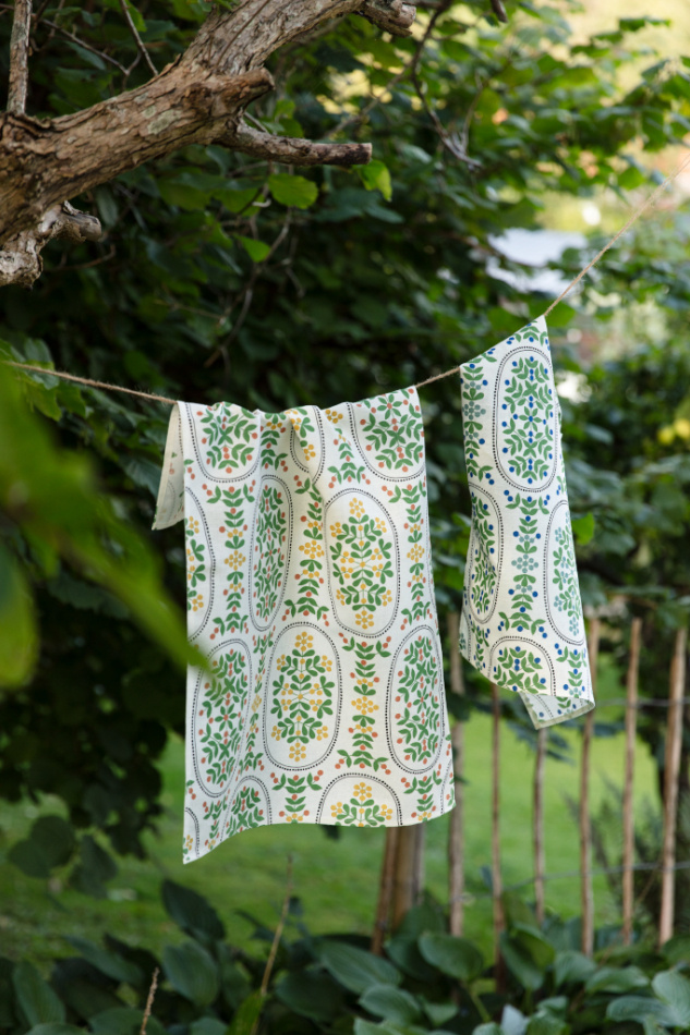 Skogsmedaljong, kökshandduk, blågrön