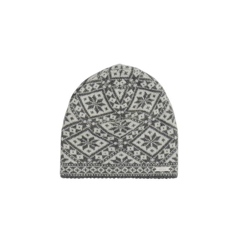 Stickad mössa med stjärnmönster