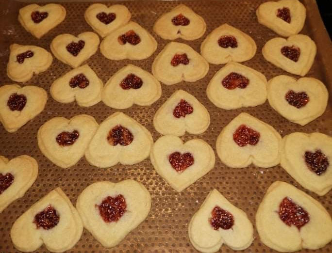 Hjärta dubbelt bakade syltkakor