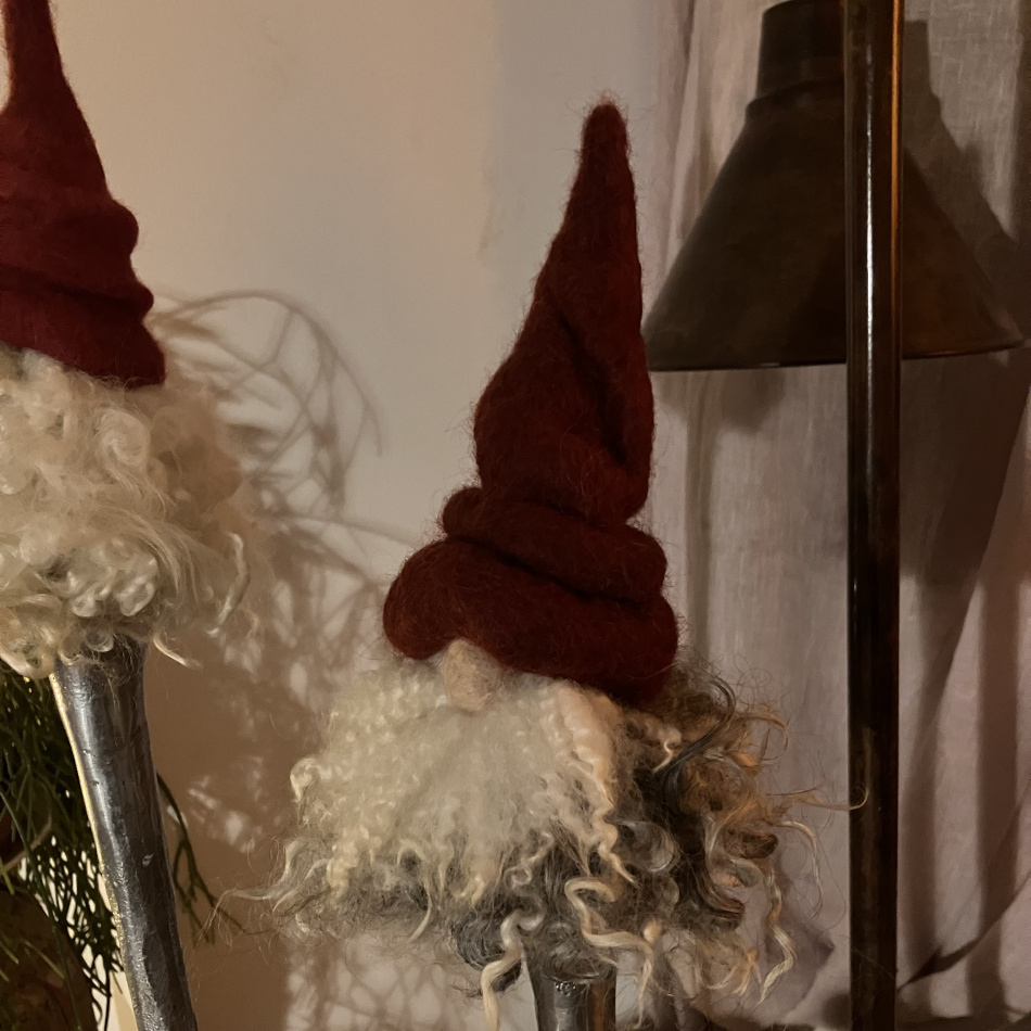 Tomte/tomtar i svensk ull