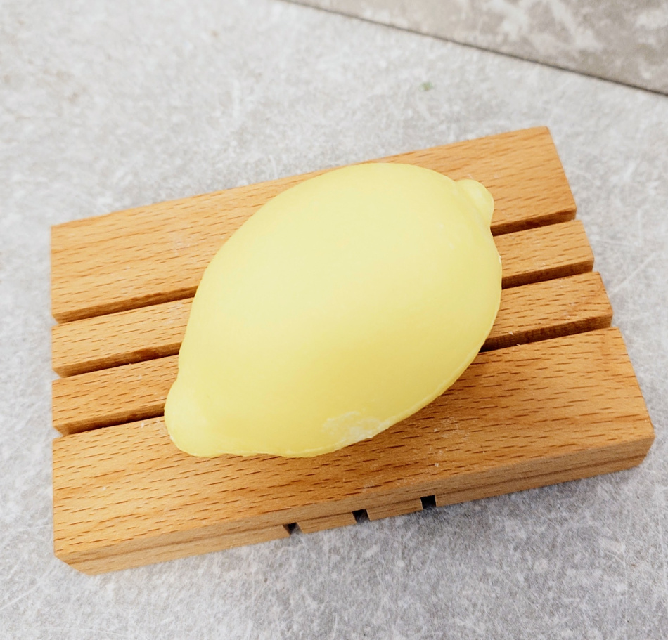 Ekologisk Handgjord Tvål – Citron från Terra Midi 75g