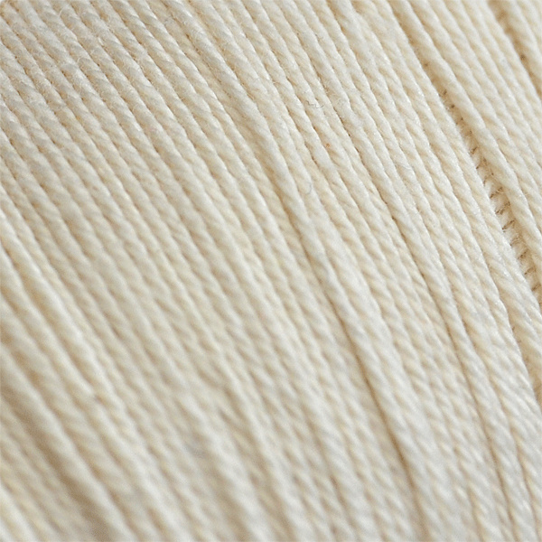 Merc. 12/3 Virkgarn 200 gr. på nystan