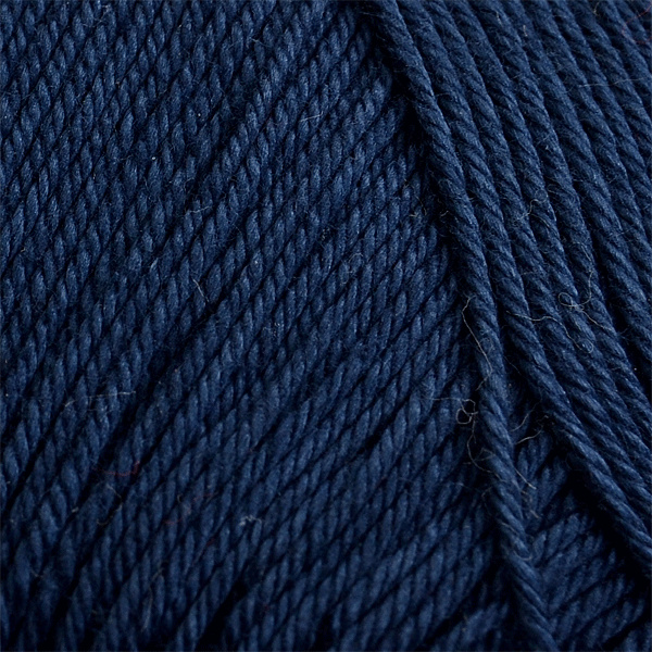 Merc. 8/4 Virkgarn 200 gr. på nystan