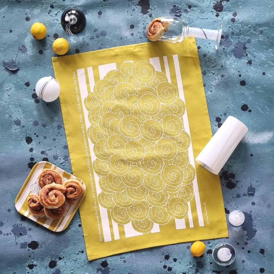kökshandduk/bakduk SWEDISH FIKA CINNAMON gul 50x70 cm