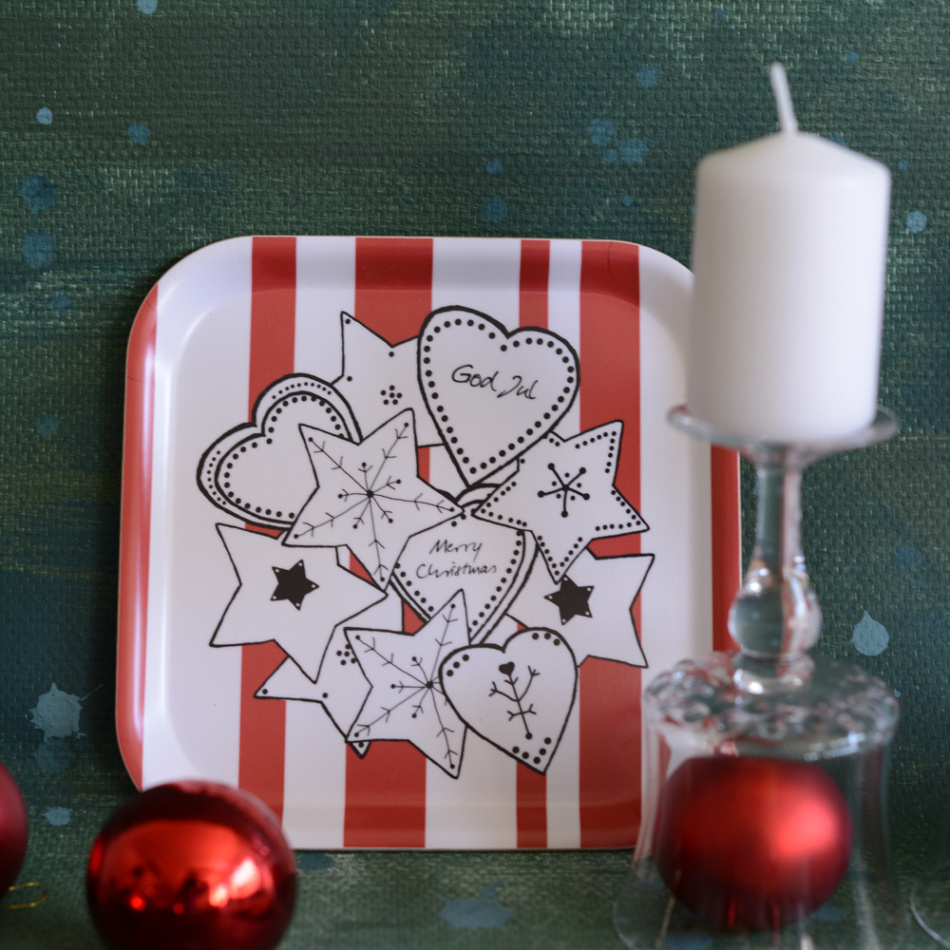 bricka/kakfat SWEDISH FIKA GINGERBREAD röd-vit 20x20 cm