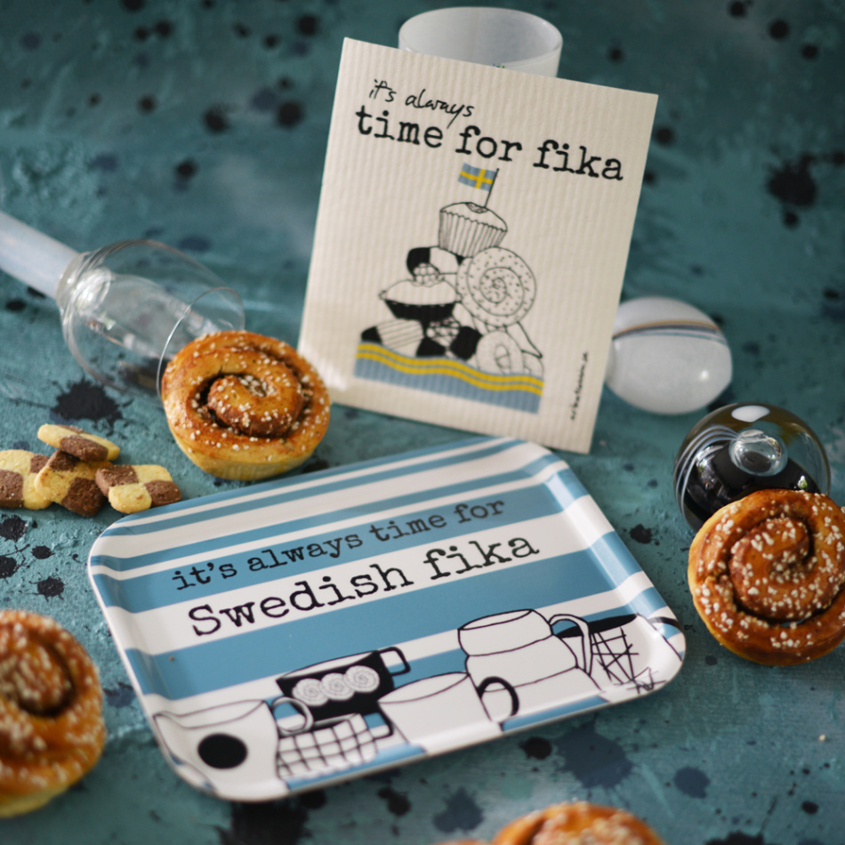 bricka SWEDISH FIKA blå 20x27 cm