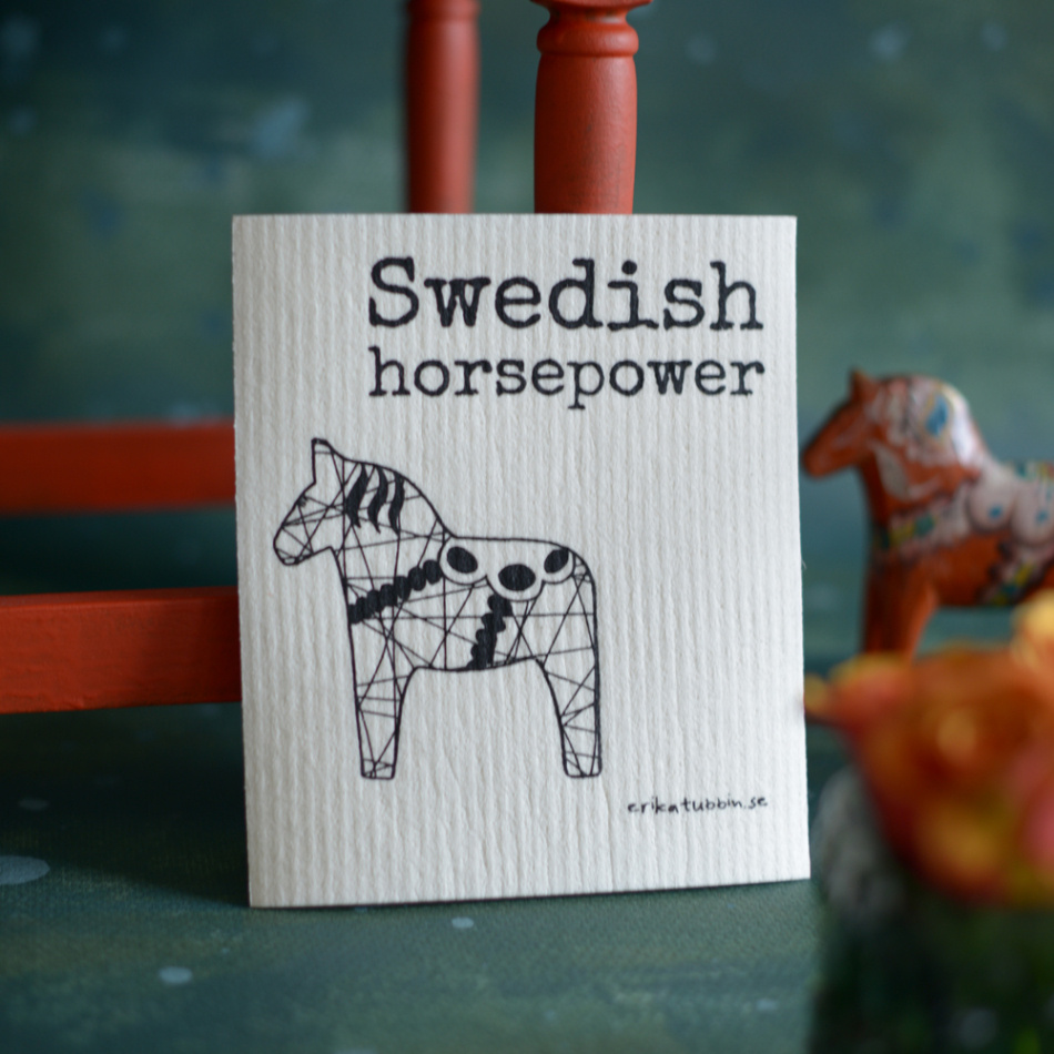 gåvoset SWEDISH HORSEPOWER kökshandduk + disktrasa svart-vit